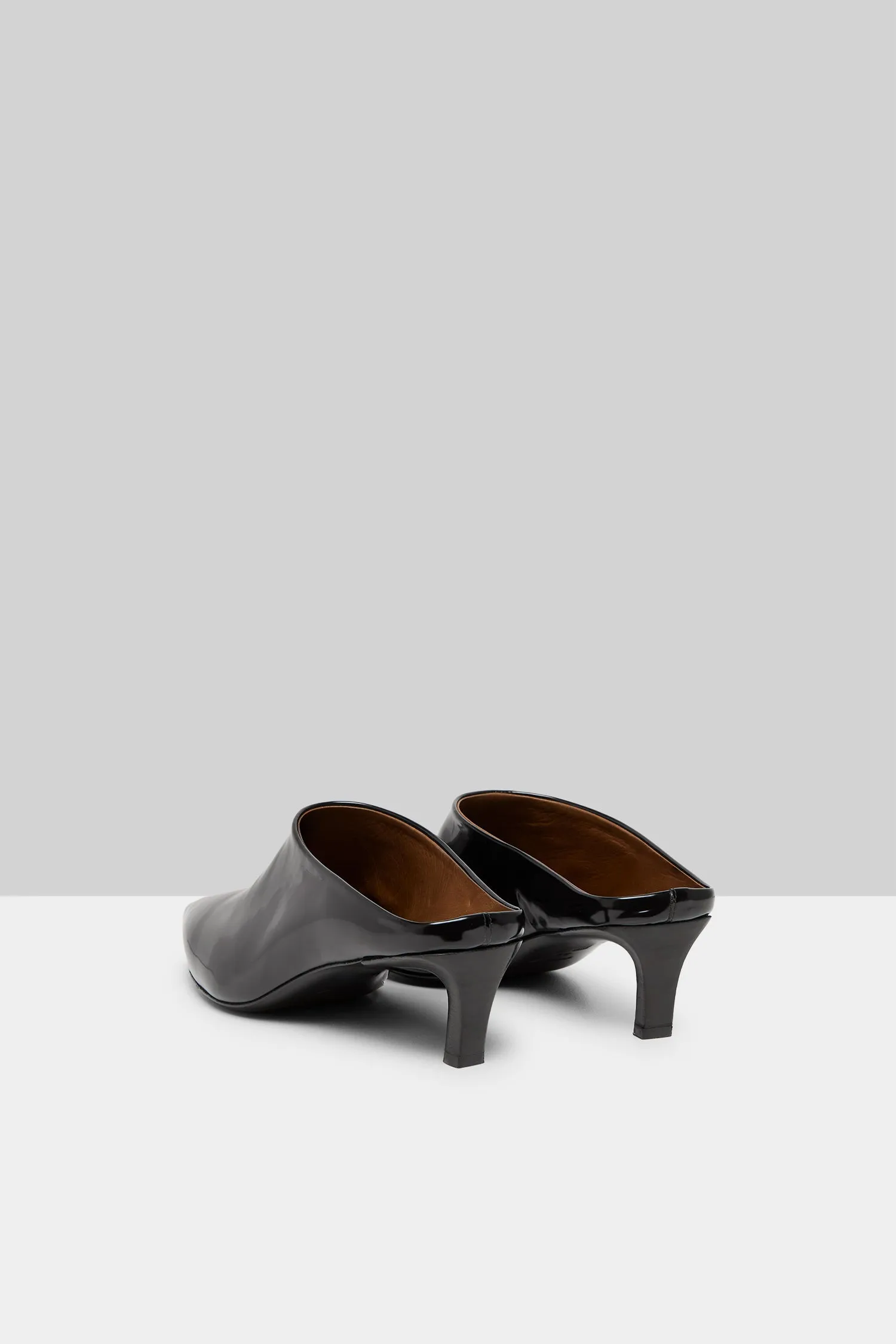 Aculeo Leather Mule in Black