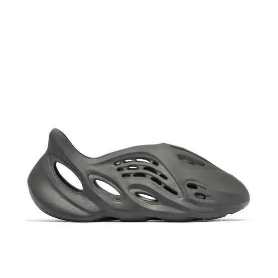 Best Selling Foam Runner Yeezy Clogs Soft, Comfortable and Dashing