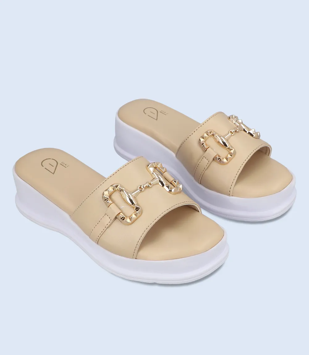 BW6347-BEIGE-Women Platform Slipper