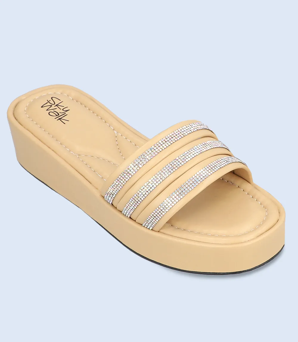 BW9636-BEIGE-Women Comfort Slipper
