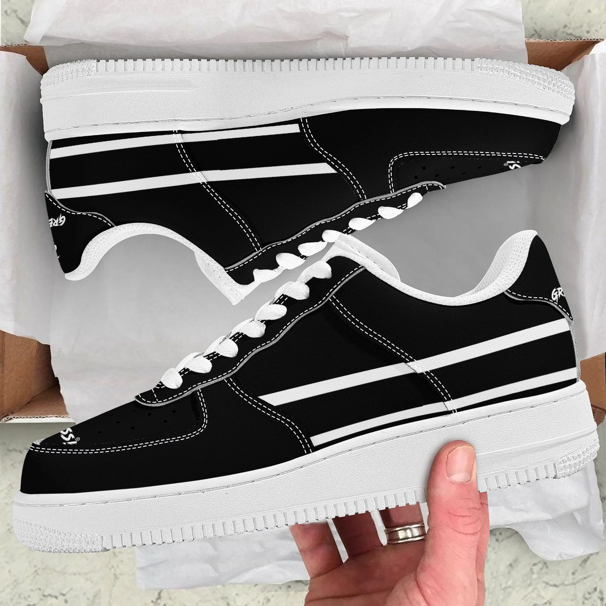 Don't Cheat Your Greatness, Low Top Unisex Sneaker