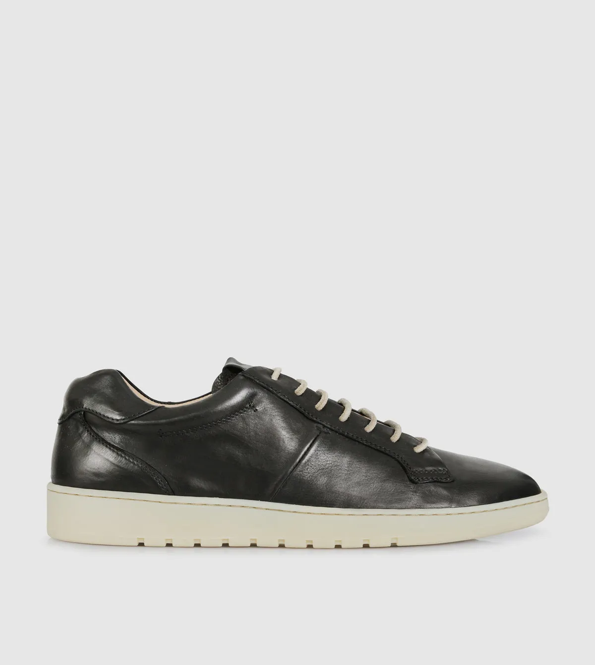 Duvan Low Top sneakers by Brando