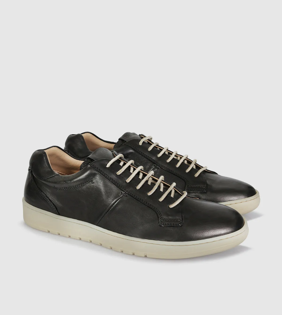 Duvan Low Top sneakers by Brando