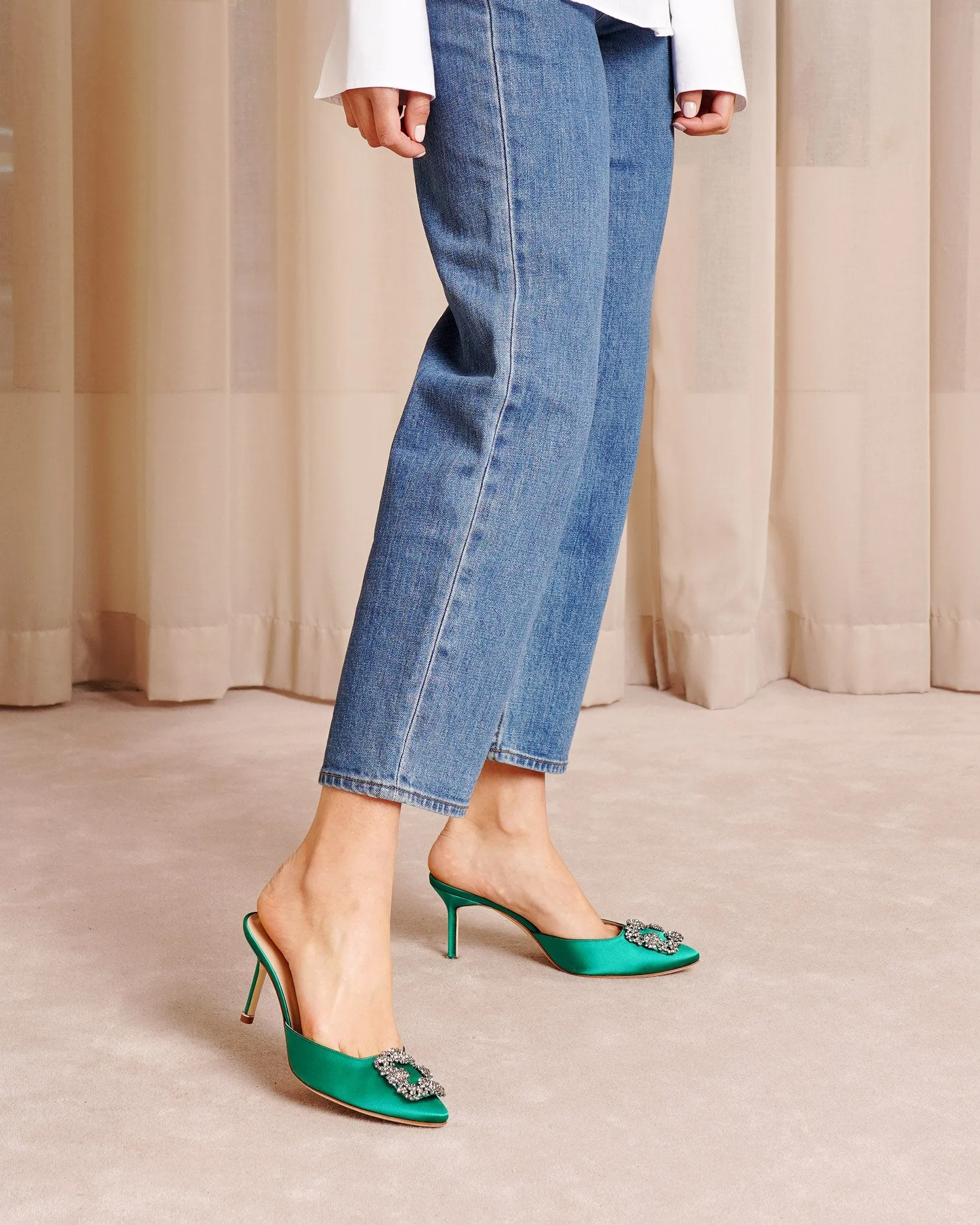Hangisimu 70 emerald satin mules
