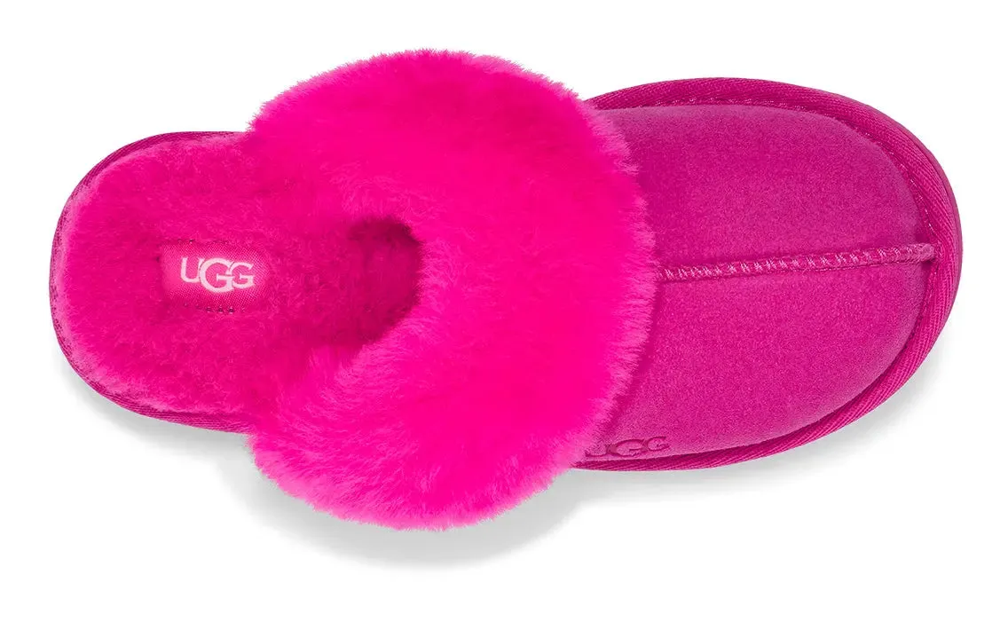 Kids’ UGG Cozy II – Soft & Fluffy Slip-On Slipper for Indoor & Outdoor Wear