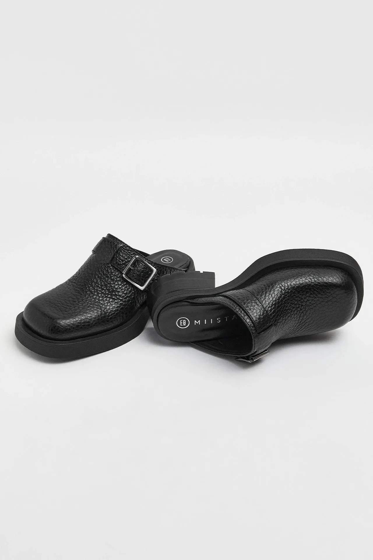 Miista Aroa Mules // Black