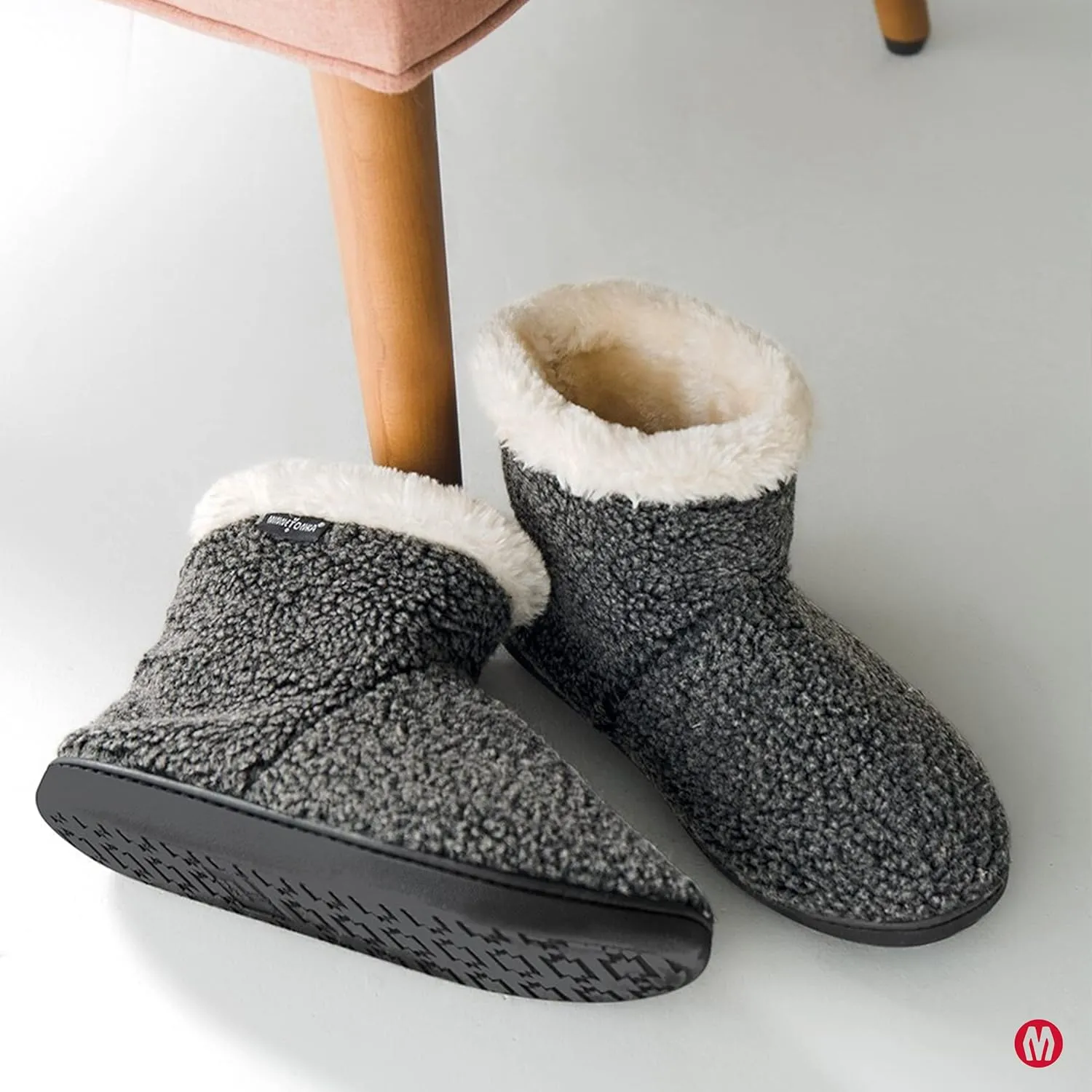 Minnetonka Womens Betty Slipper