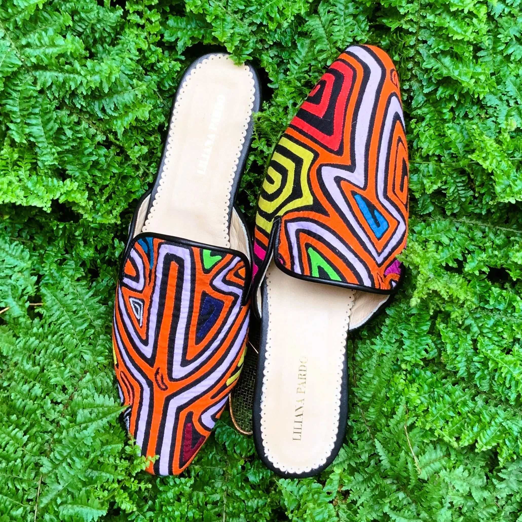 Mola Mules | Black Multicolor