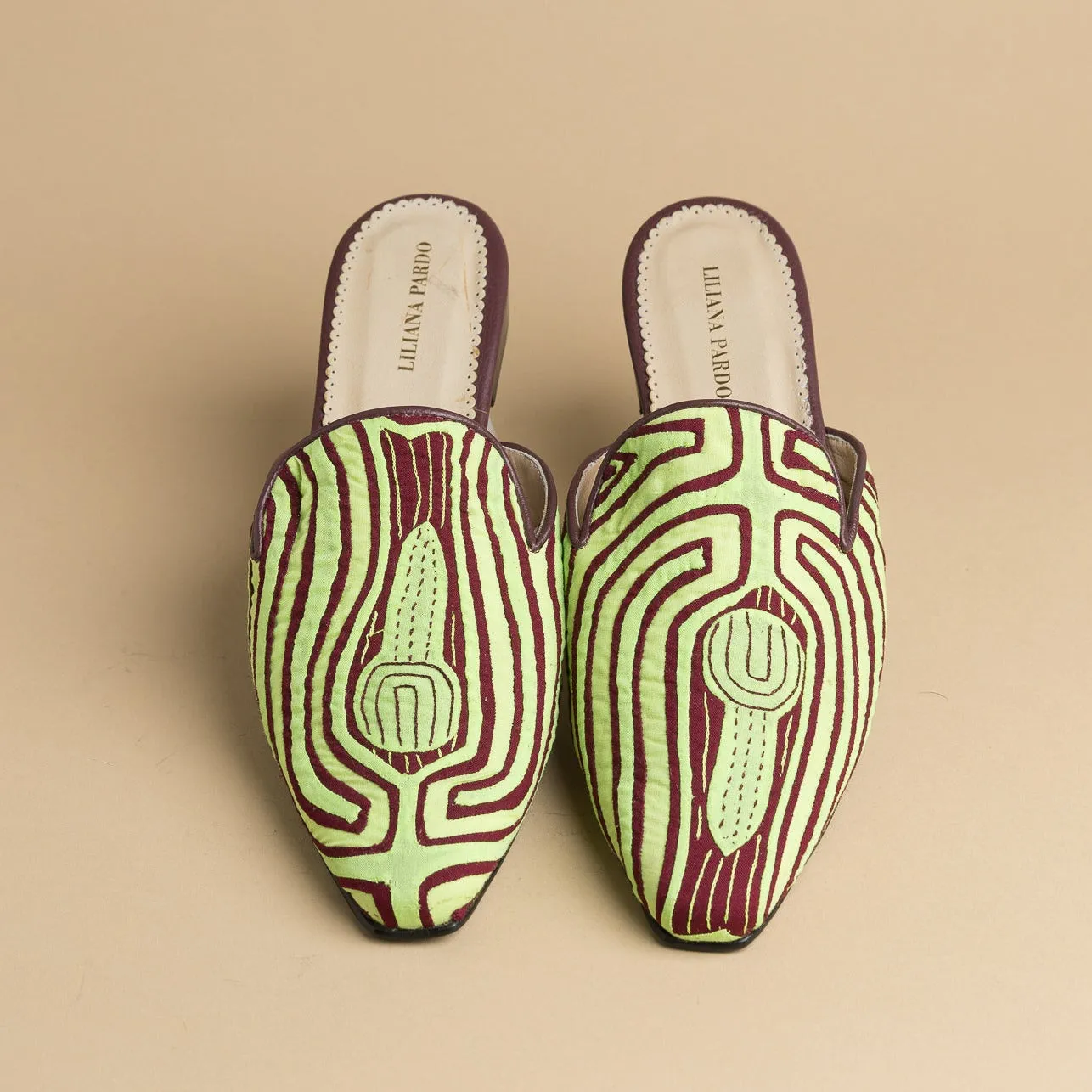 Mola Mules | Wine Green