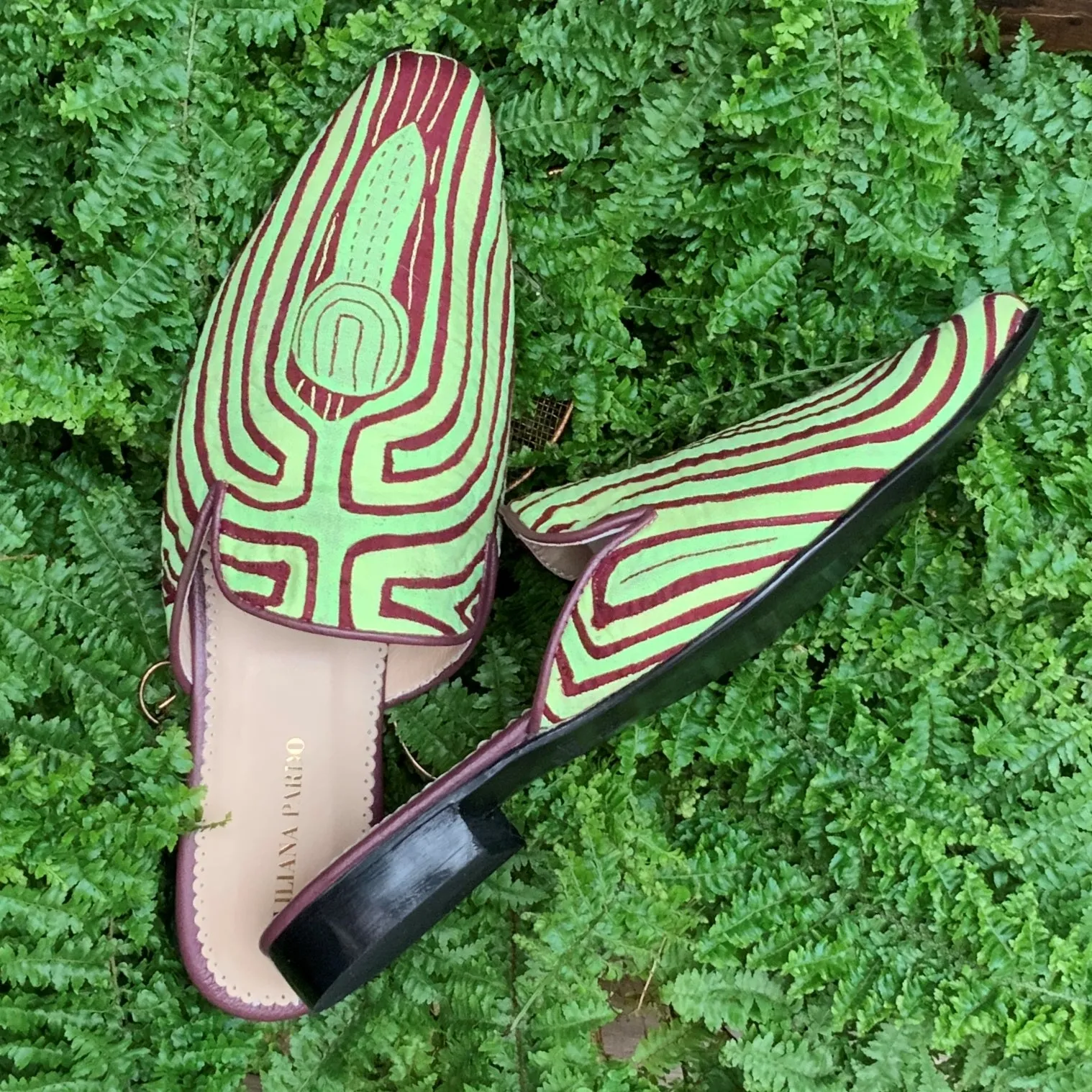 Mola Mules | Wine Green