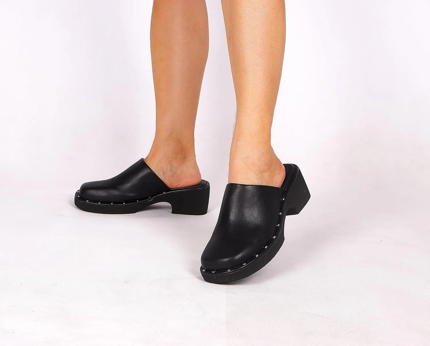 Mules for Women Clogs Chunky Block Heel Mule Square Closed Toe Slip-On Sandals with Memory Foam Padding Retro Rivet Comfort Fashion Slide Shoes
