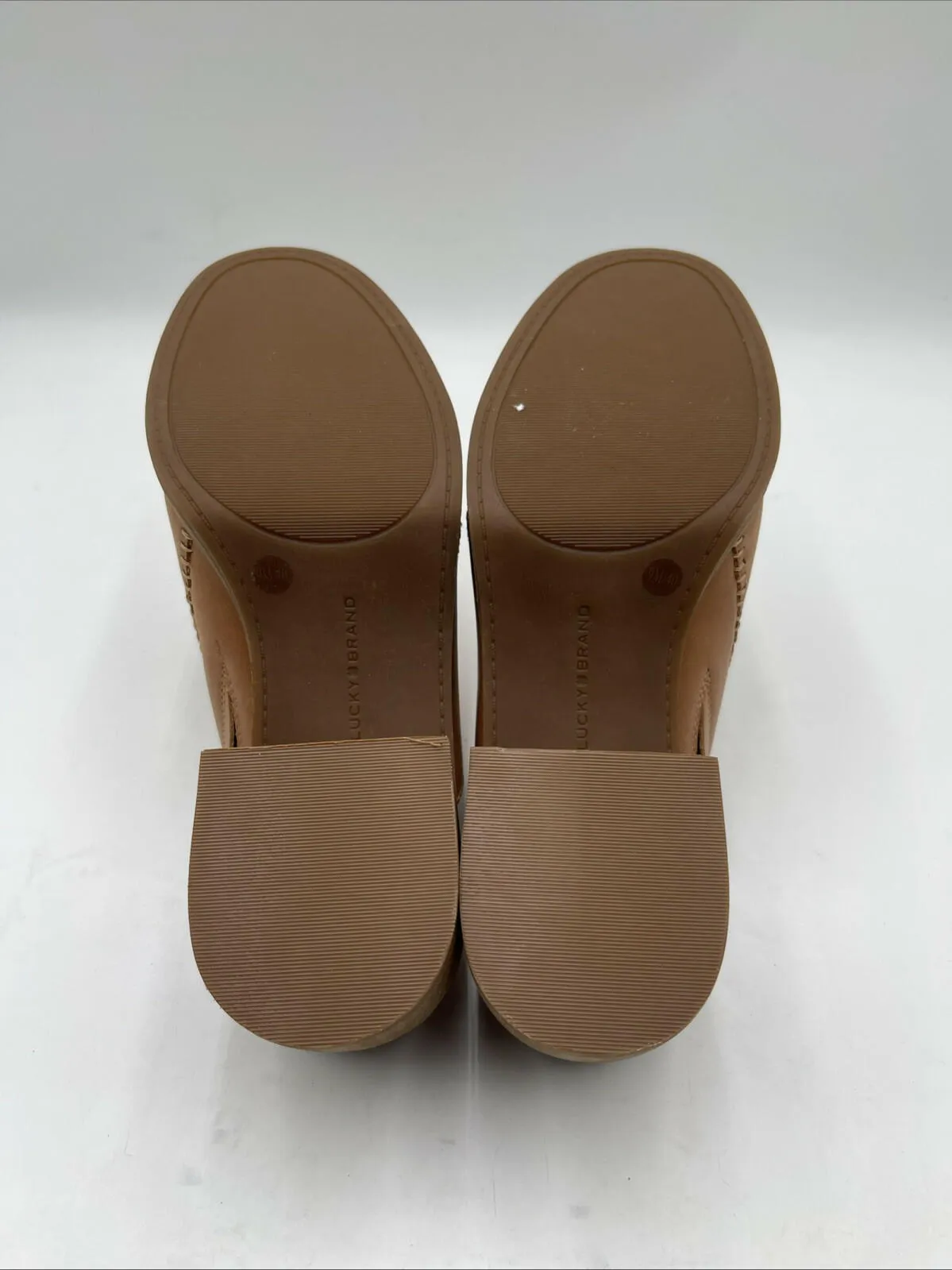 NWOB Women’s Lucky Brand Qewel Mule Brown Size 9M/40 - Like New