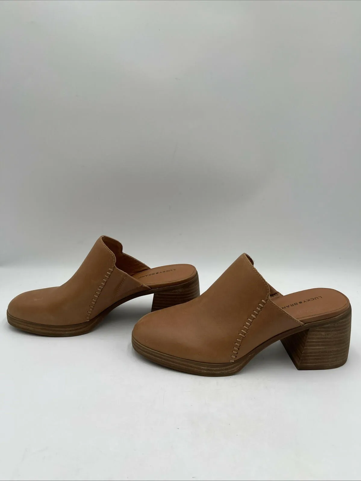 NWOB Women’s Lucky Brand Qewel Mule Brown Size 9M/40 - Like New