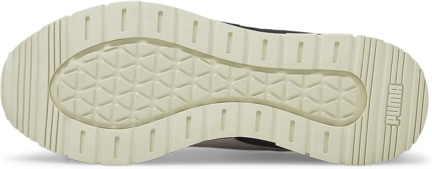 PUMA Unisex-Adult R78 Trek Sneaker