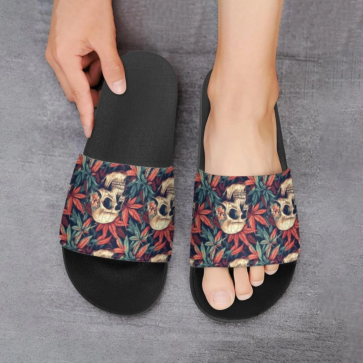 Skull Marijuana Leaf Slippers Shower Slipper In-Door Slipper Quick Drying Non-Slip Bathroom Pool Woman Man PVC