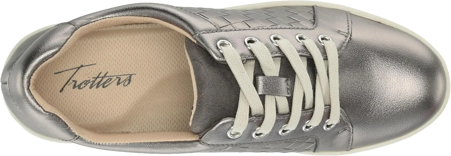 Trotters Women's Adore Sneaker