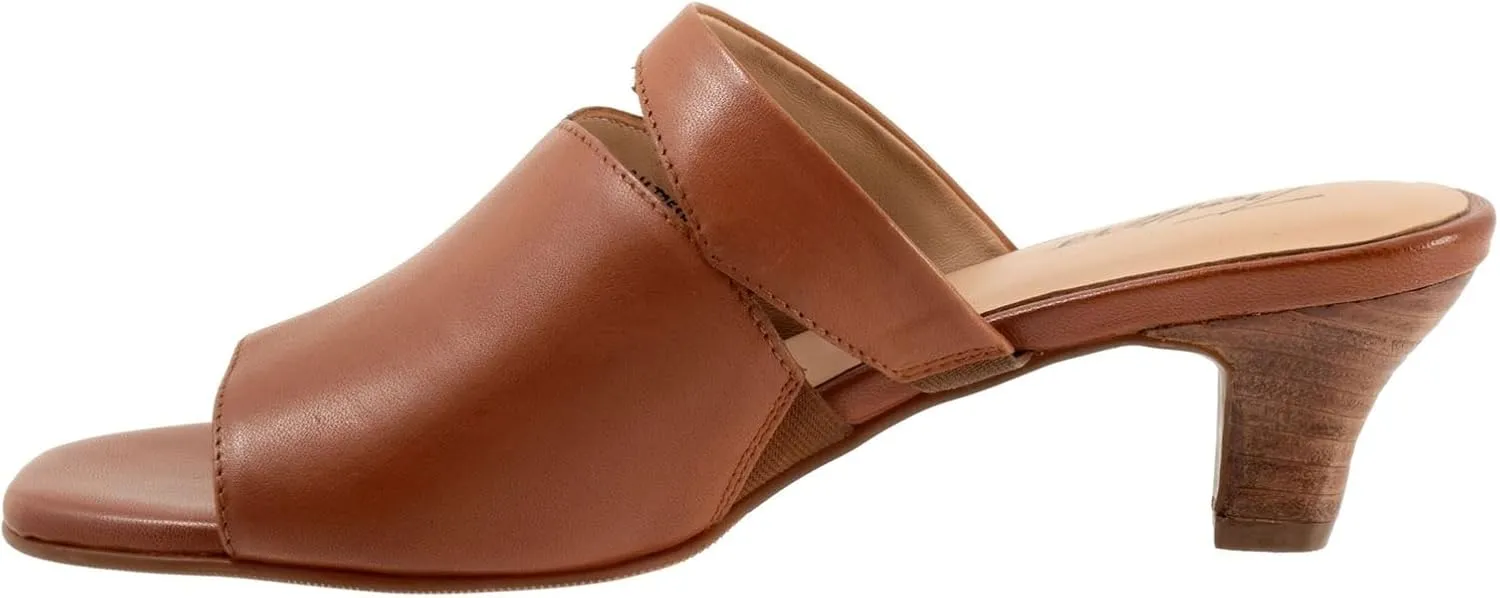 Trotters Women's Ninette Heeled Sandal