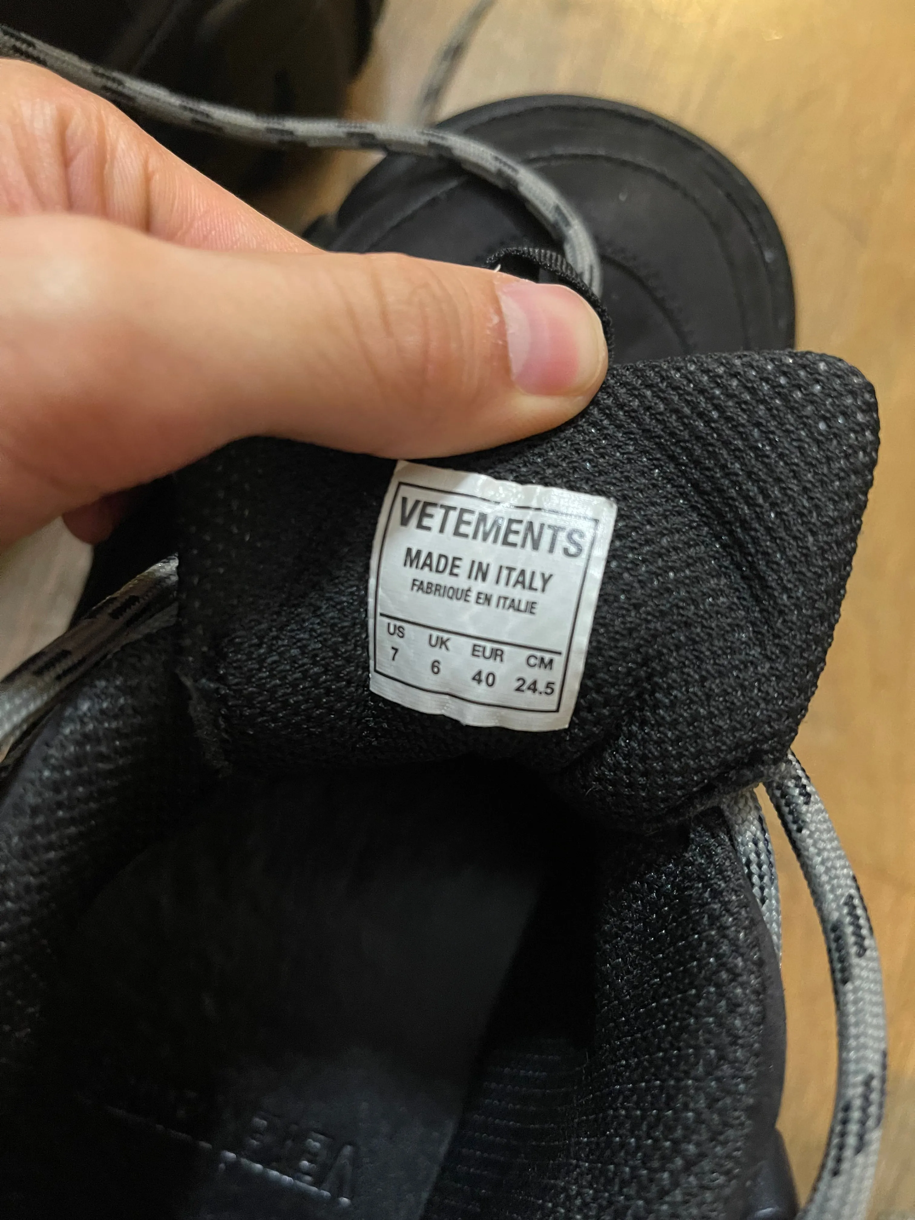Vetements swears black platform sneaker
