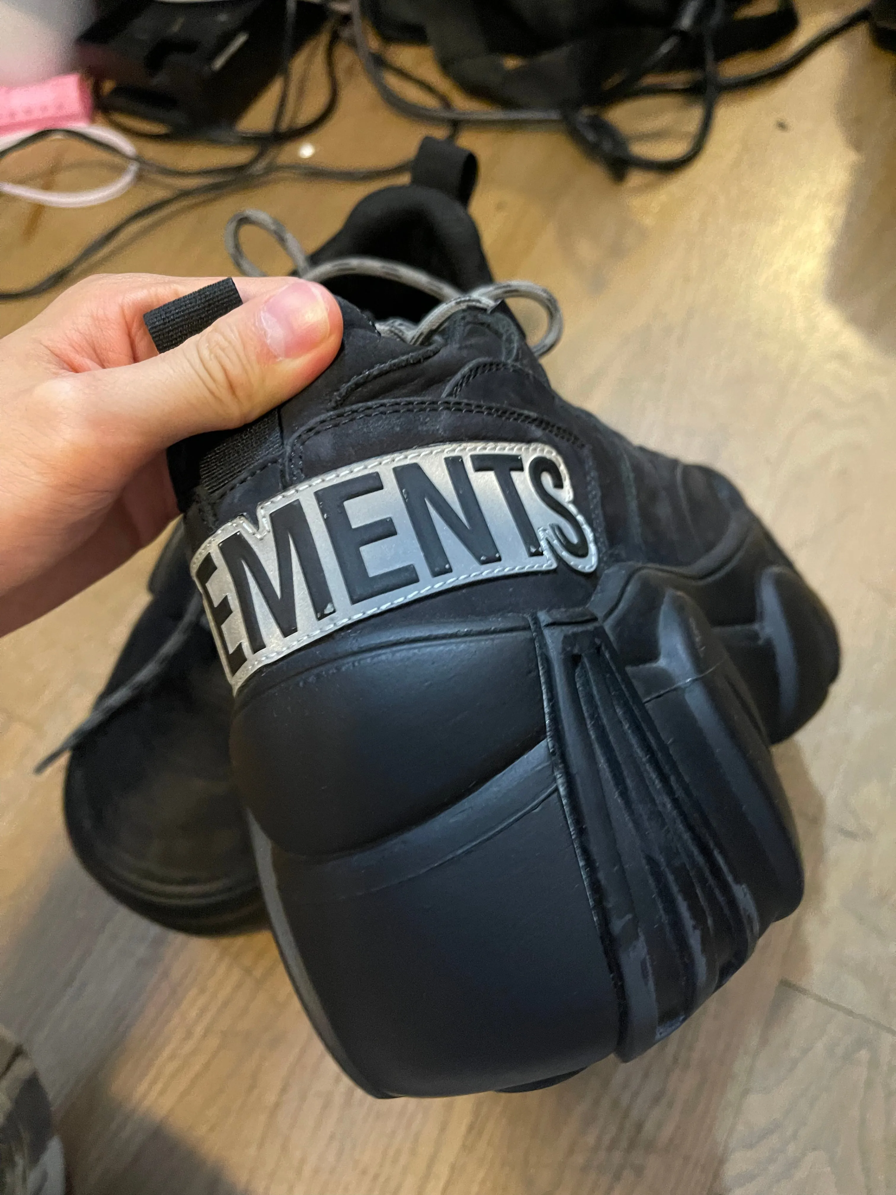 Vetements swears black platform sneaker