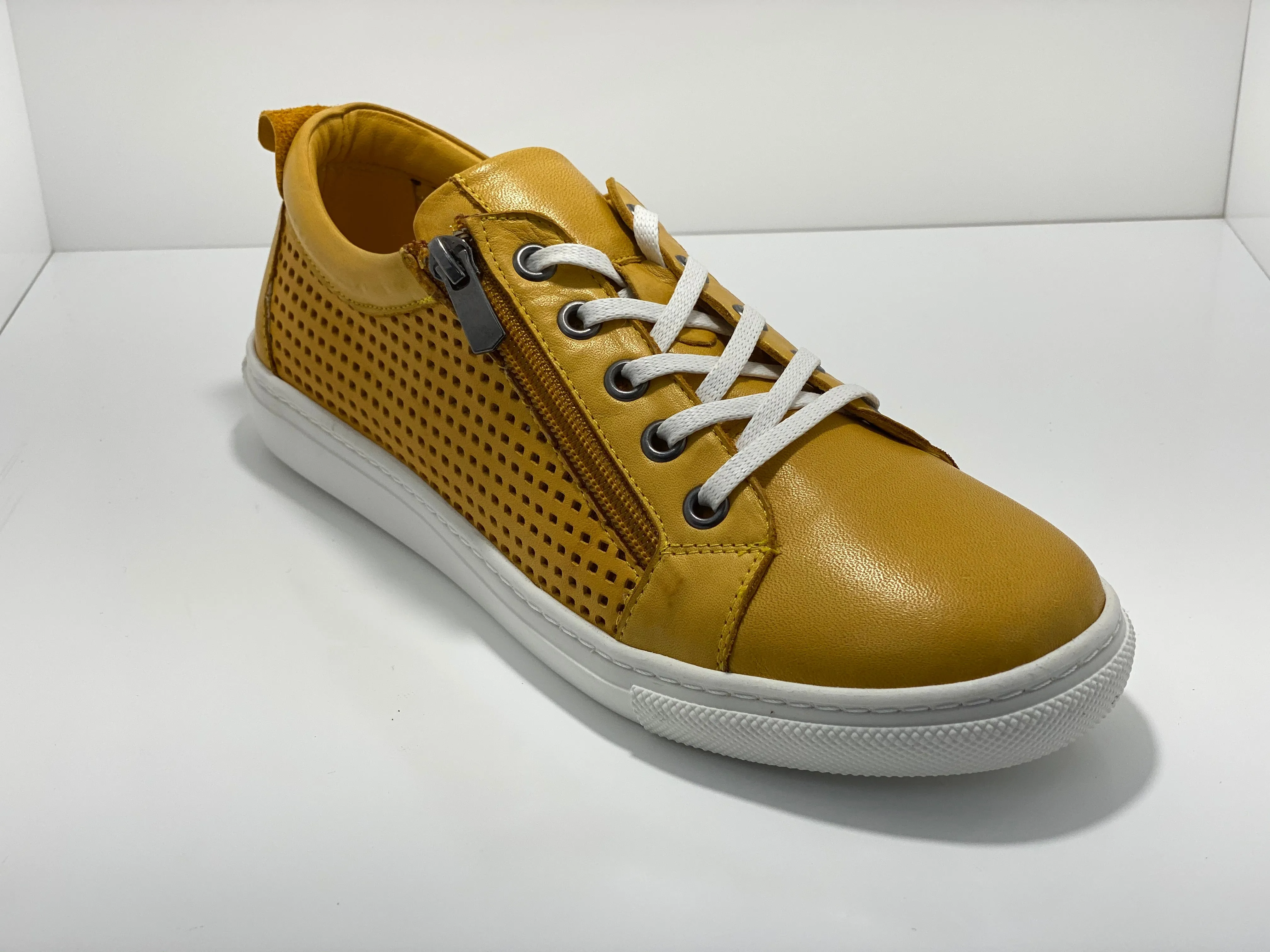 Wizard Zip & Lace Casual Sneaker