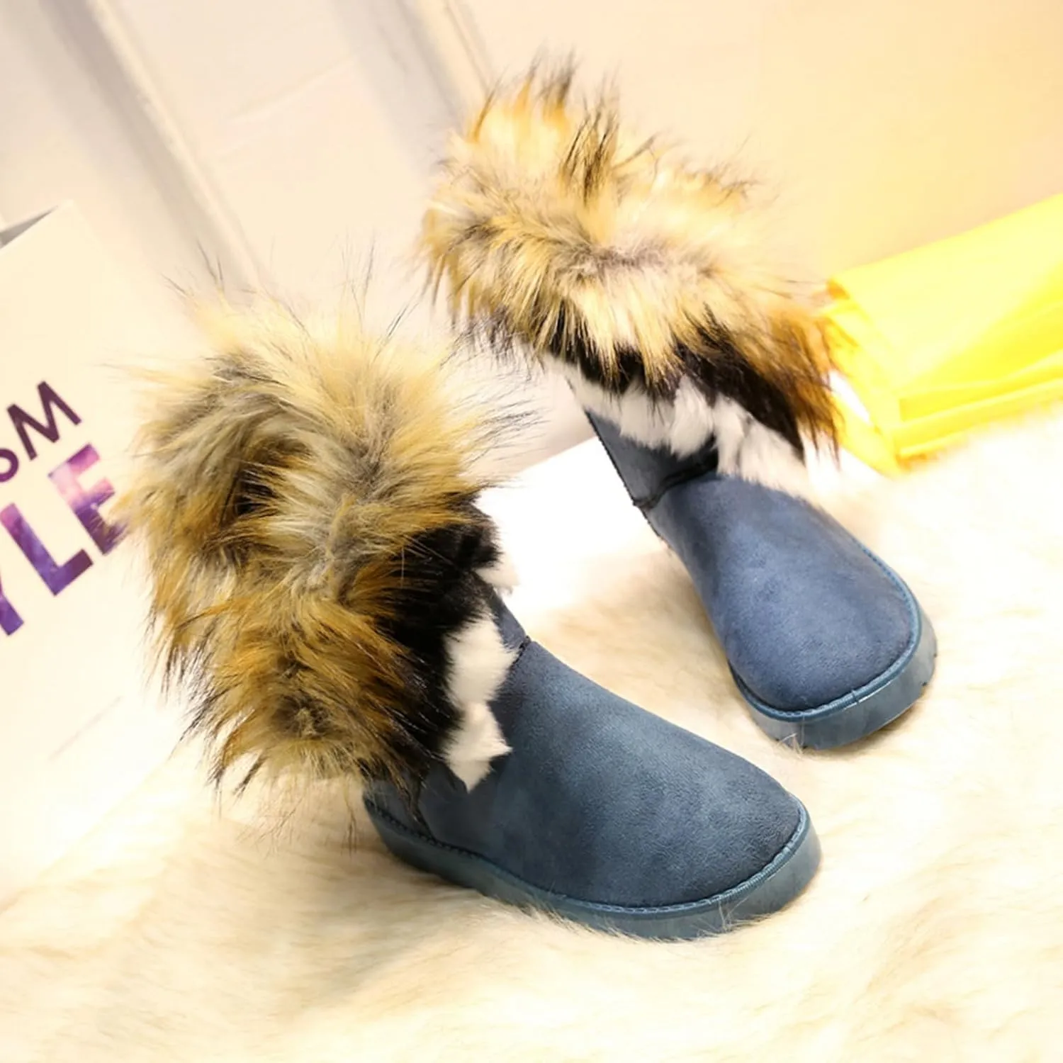Women's Faux Fur Winter Snow Boot Suede Furry Fluffy Short Ankle Boots Warm Comfortable Outdoor Flat Mid-Calf Boots