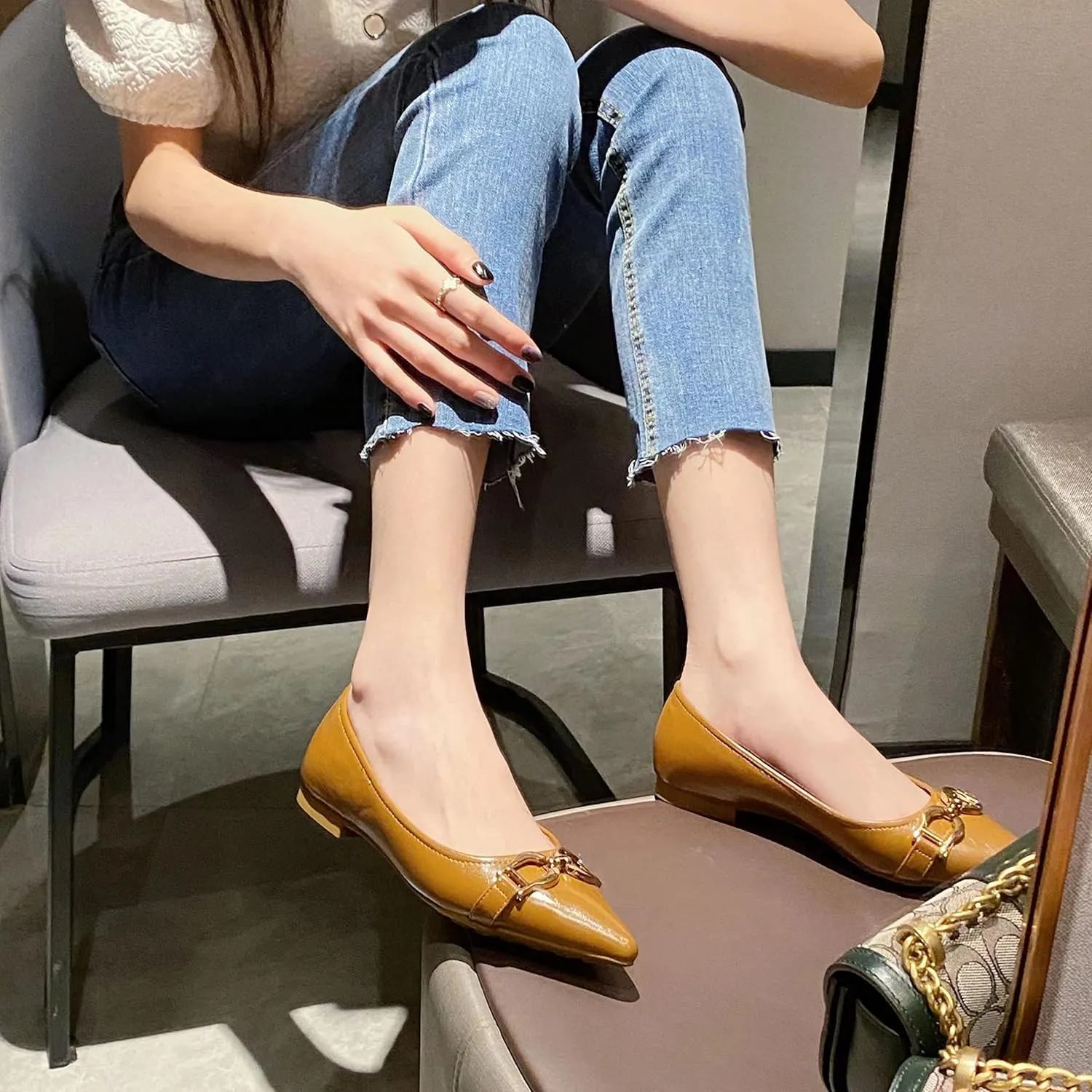 Women's Flats Pearl and Lace Embellished Pointed Toe Dress Shoes Comfortable Women's Flats Women's White Flats