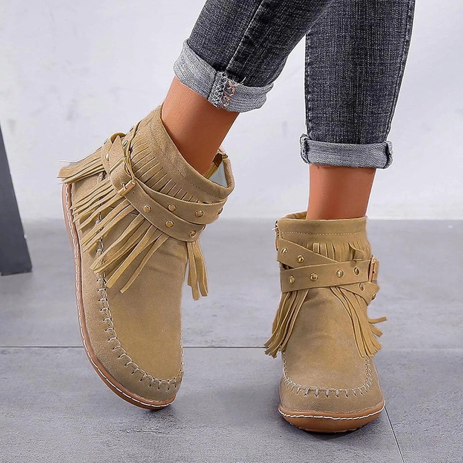 Women's Fringe Side-Zip Boot,Women's Suede Fringe Ankle Boots Wide Round Toe Flats Winter Warm Fashionable Western Outdoor Short Boots Boho Tassel Studded Slip On Booties with Zipper