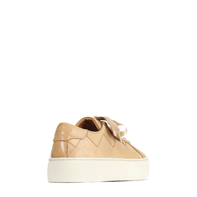 WOVEN Sneaker