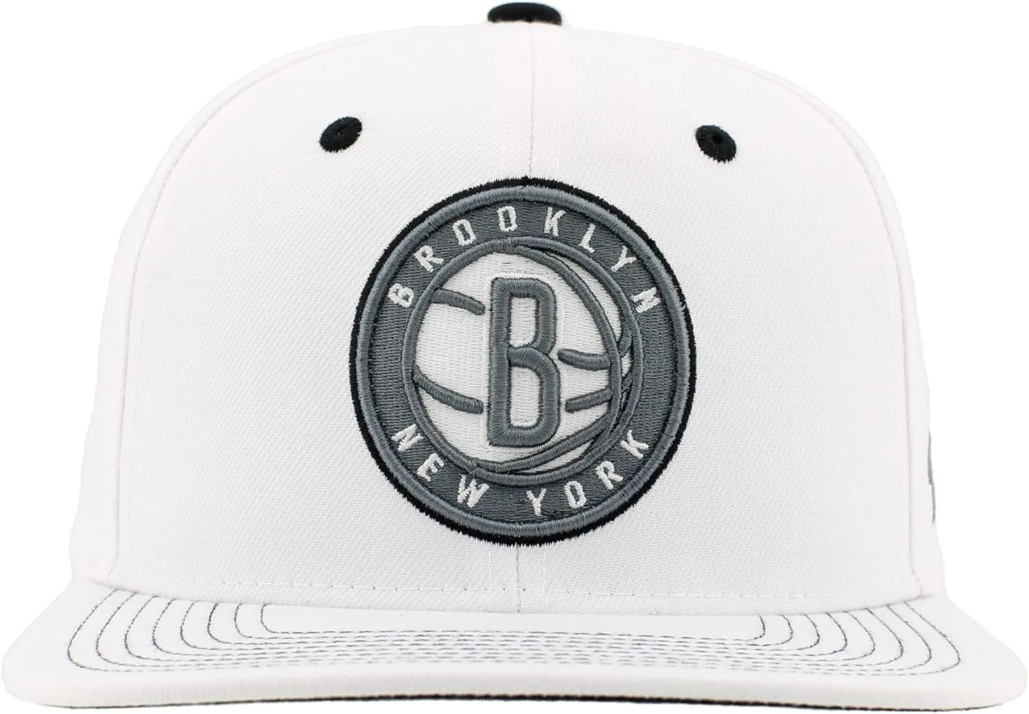 ZHATS NBA Officially Licensed Adjustable Snapback Hat Flat Bill Z11 Pop White